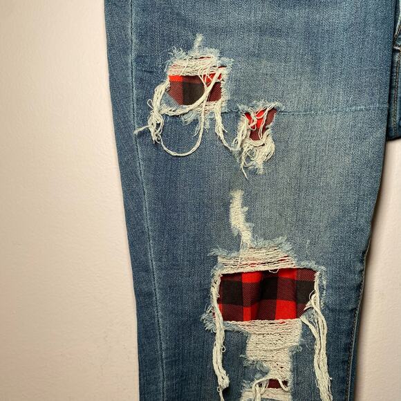 Judy Blue Women's size 14W Skinny Fit Medium Wash Red Plaid Distressed Jeans - Picture 5 of 8